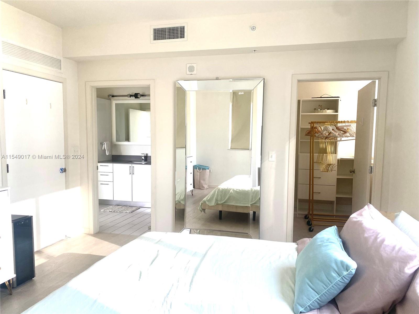 999 SW 1st Ave 1403, Miami, Florida 33130, 2 Bedrooms Bedrooms, ,1 BathroomBathrooms,Residential,For Sale,999 SW 1st Ave 1403,A11549017