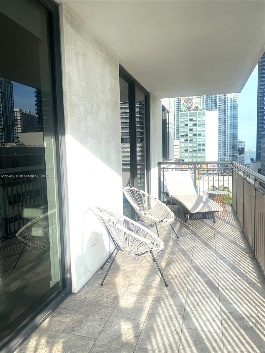 999 SW 1st Ave 1403, Miami, Florida 33130, 2 Bedrooms Bedrooms, ,1 BathroomBathrooms,Residential,For Sale,999 SW 1st Ave 1403,A11549017