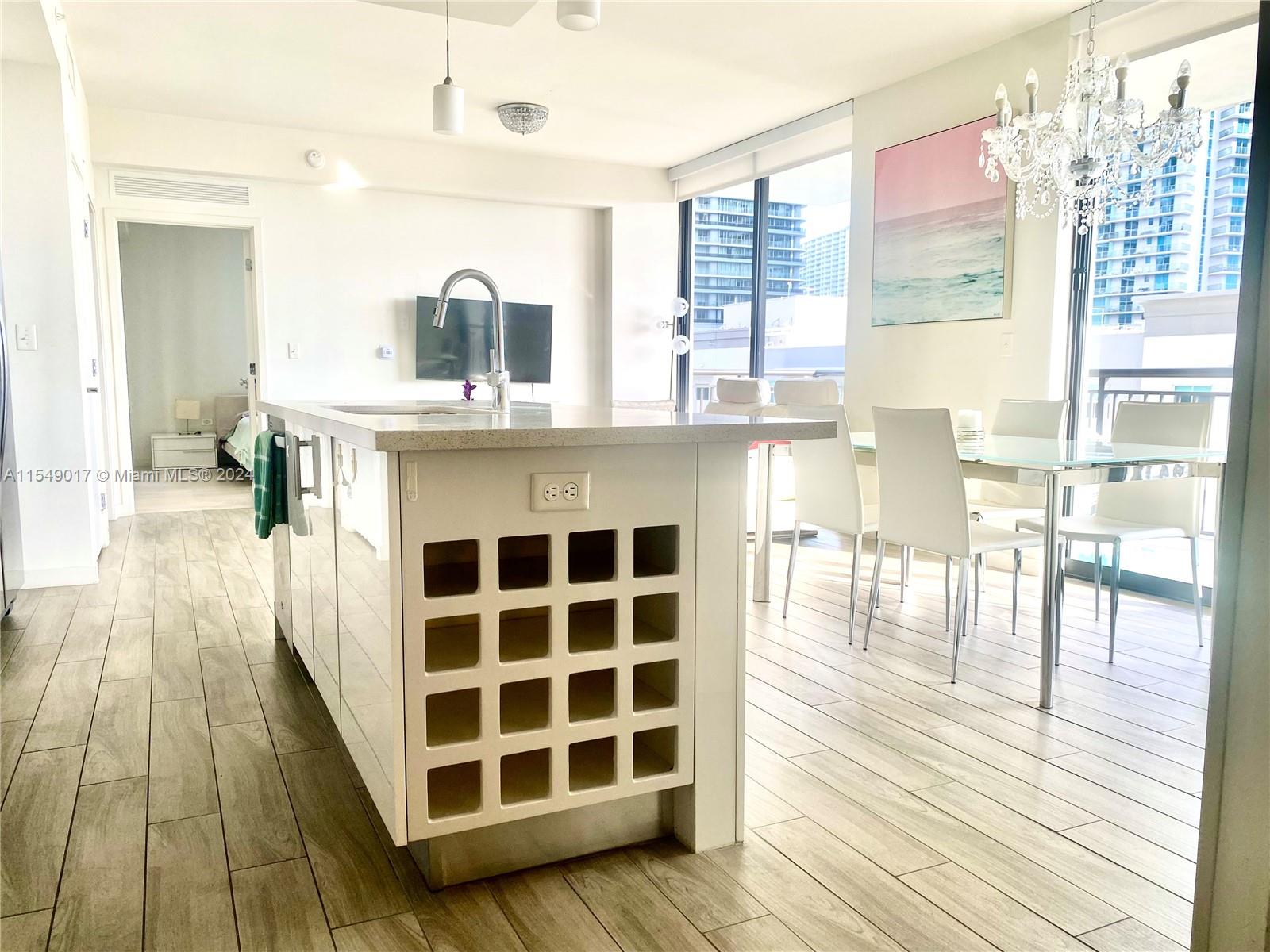 999 SW 1st Ave 1403, Miami, Florida 33130, 2 Bedrooms Bedrooms, ,1 BathroomBathrooms,Residential,For Sale,999 SW 1st Ave 1403,A11549017