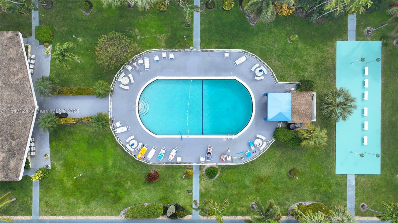 201 NE 14th Ave 8C, Hallandale Beach, Florida 33009, 1 Bedroom Bedrooms, ,1 BathroomBathrooms,Residential,For Sale,201 NE 14th Ave 8C,A11549124