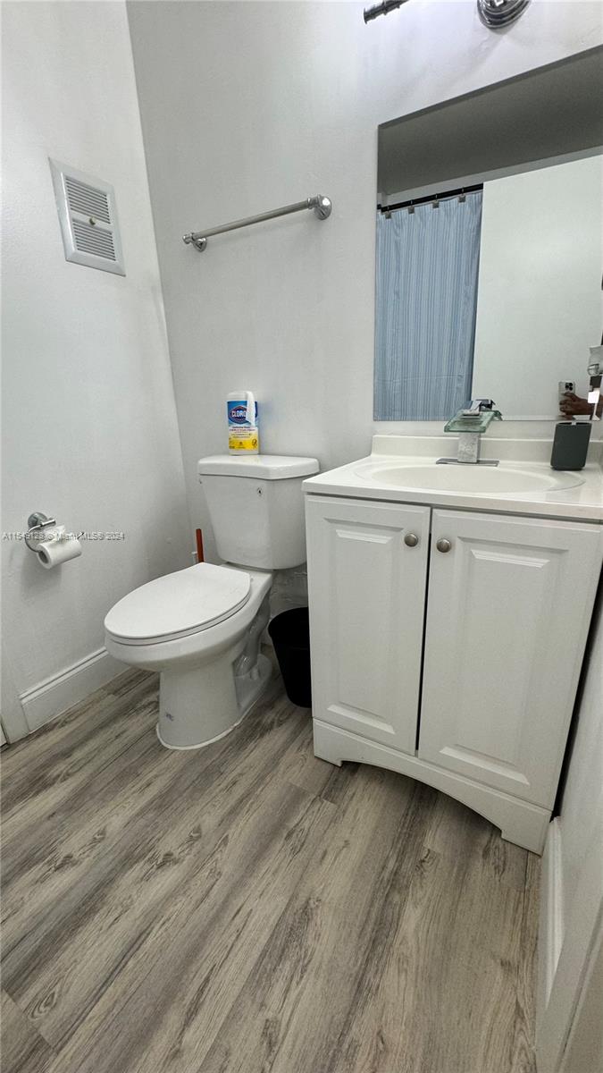 Homestead, FL, 33034 United States, 2 Bedrooms Bedrooms, ,1 BathroomBathrooms,Residential,For Sale,A11549128