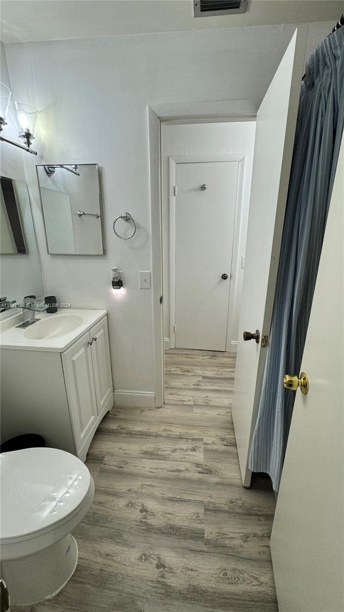 Homestead, Florida 33034, 2 Bedrooms Bedrooms, ,1 BathroomBathrooms,Residential,For Sale,A11549128