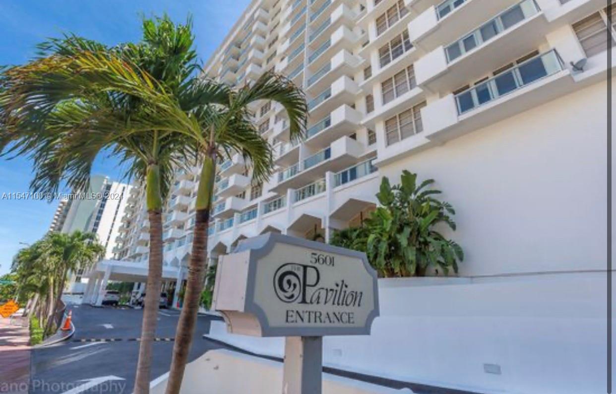 5601 Collins Ave 1612A, Miami Beach, Florida 33140, 2 Bedrooms Bedrooms, ,2 BathroomsBathrooms,Residential,For Sale,5601 Collins Ave 1612A,A11547100