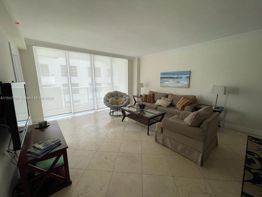 5601 Collins Ave 1612A, Miami Beach, Florida 33140, 2 Bedrooms Bedrooms, ,2 BathroomsBathrooms,Residential,For Sale,5601 Collins Ave 1612A,A11547100