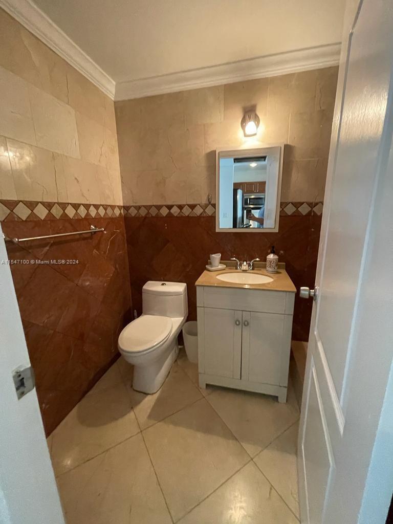 5601 Collins Ave 1612A, Miami Beach, Florida 33140, 2 Bedrooms Bedrooms, ,2 BathroomsBathrooms,Residential,For Sale,5601 Collins Ave 1612A,A11547100