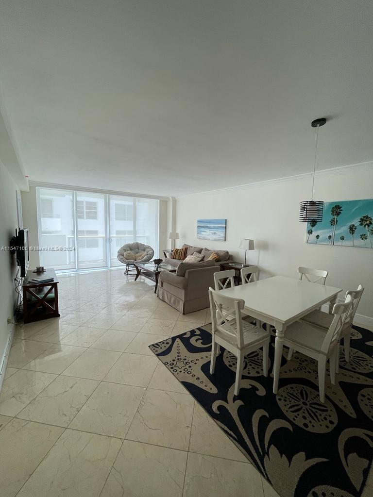 5601 Collins Ave 1612A, Miami Beach, Florida 33140, 2 Bedrooms Bedrooms, ,2 BathroomsBathrooms,Residential,For Sale,5601 Collins Ave 1612A,A11547100