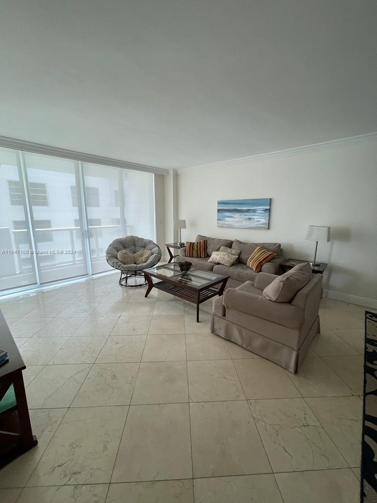 5601 Collins Ave 1612A, Miami Beach, Florida 33140, 2 Bedrooms Bedrooms, ,2 BathroomsBathrooms,Residential,For Sale,5601 Collins Ave 1612A,A11547100