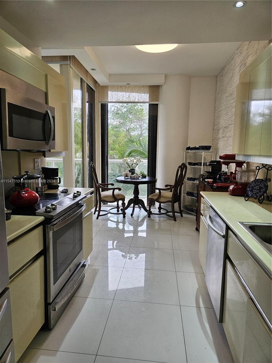 4000 Island Blvd, Aventura, FL, 33160 United States, 1 Bedroom Bedrooms, ,1 BathroomBathrooms,Residential,For Sale,Island Blvd,A11547113