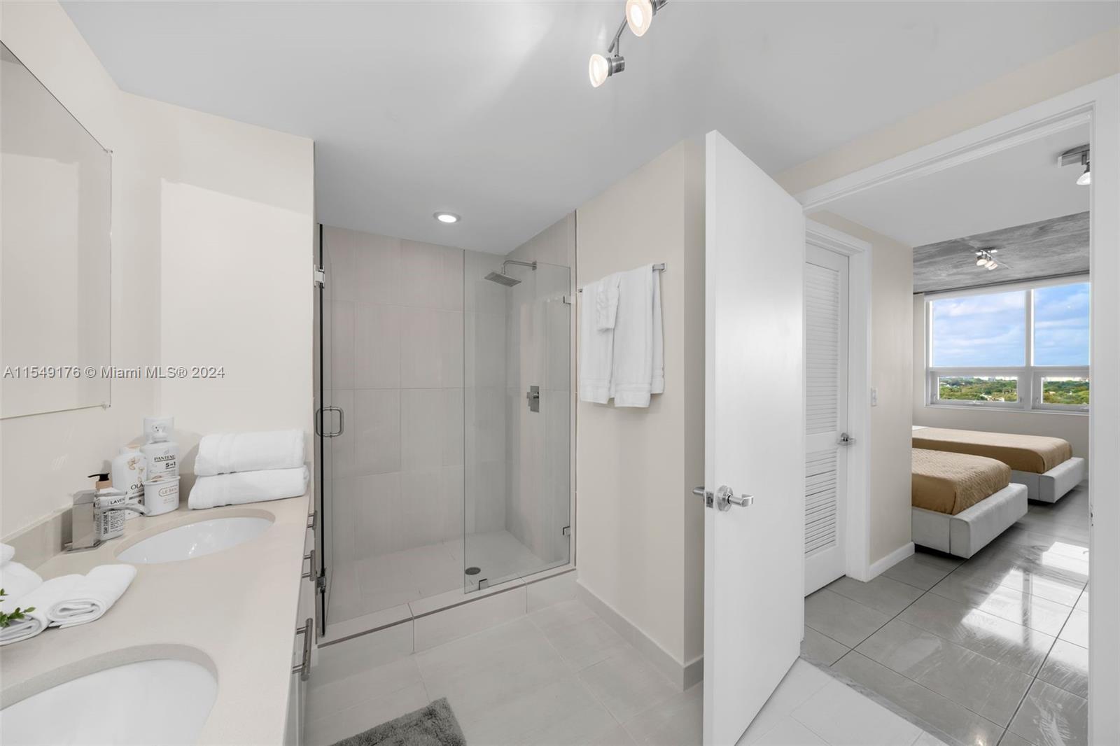 Miami, Florida 33137, 2 Bedrooms Bedrooms, ,2 BathroomsBathrooms,Residential,For Sale,A11549176