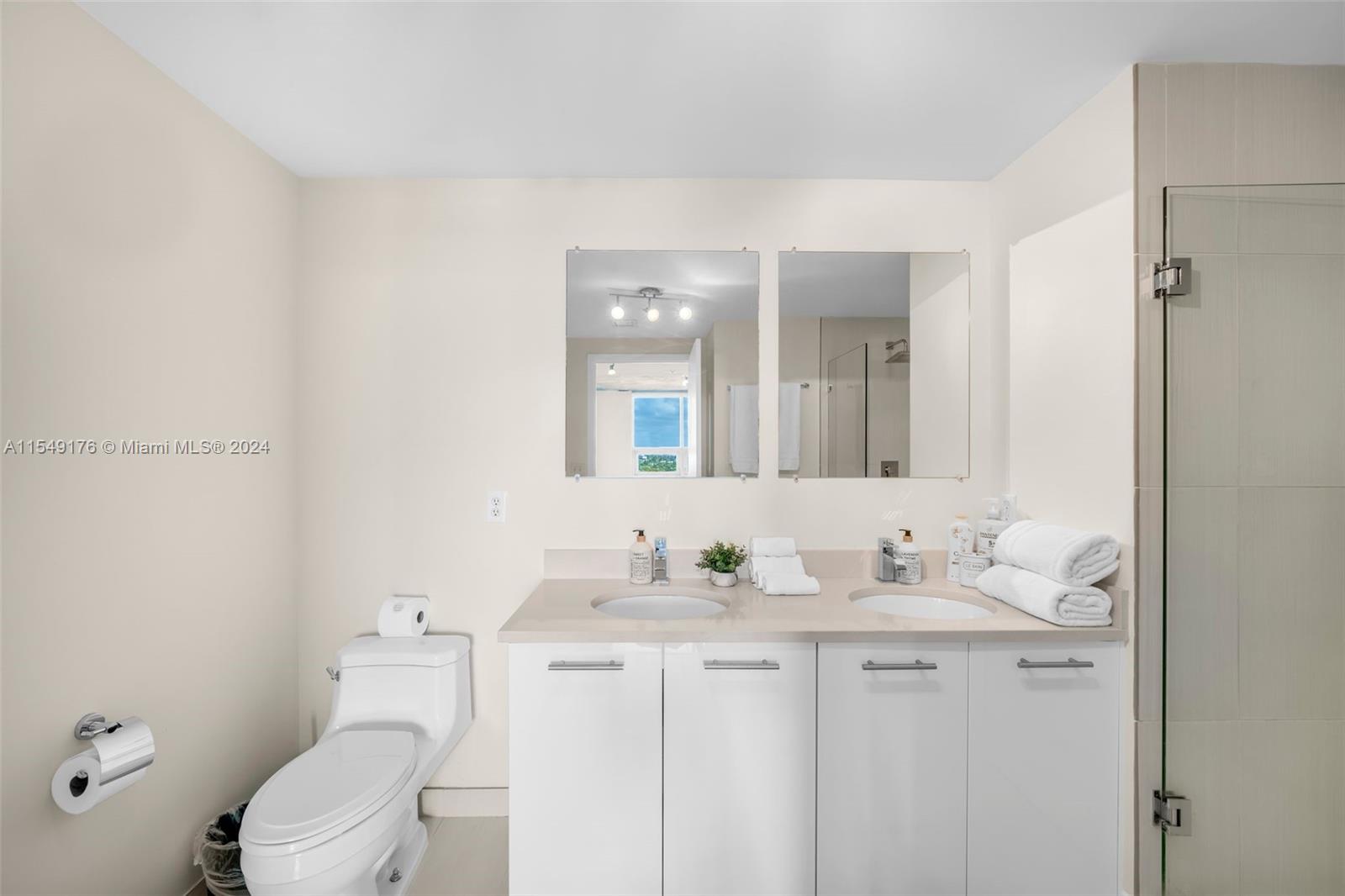 Miami, Florida 33137, 2 Bedrooms Bedrooms, ,2 BathroomsBathrooms,Residential,For Sale,A11549176