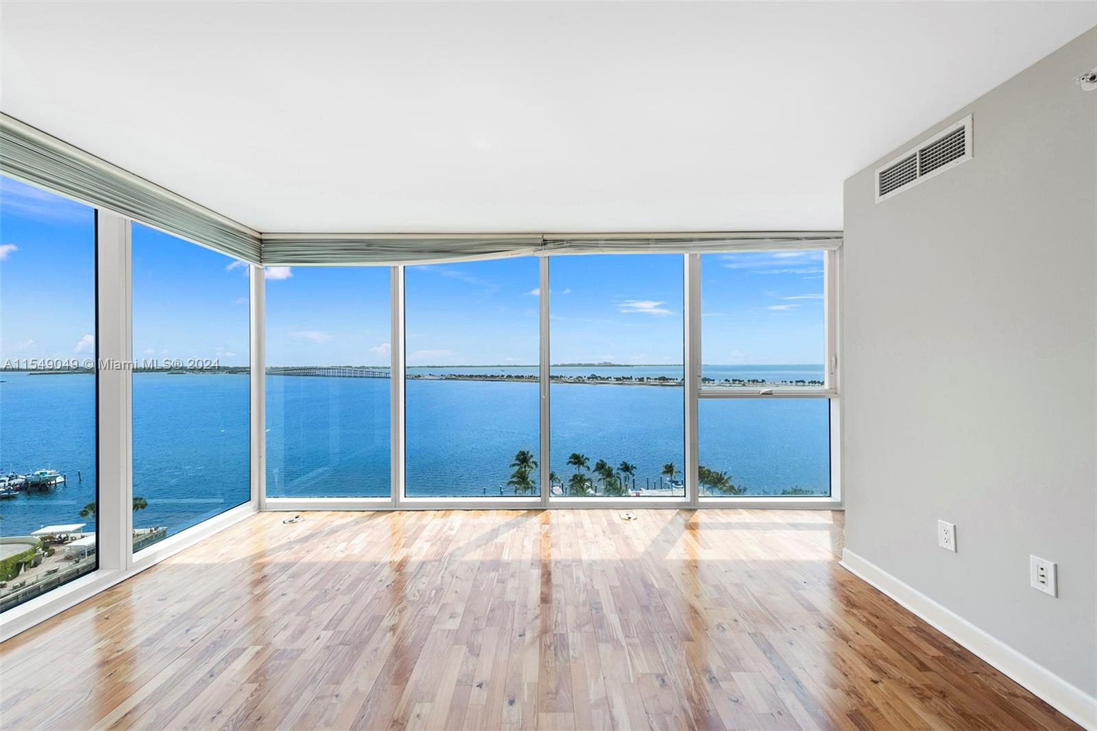 2101 Brickell Ave, Miami, FL, 33129 United States, 2 Bedrooms Bedrooms, ,2 BathroomsBathrooms,Residential,For Sale,Brickell Ave,A11549049