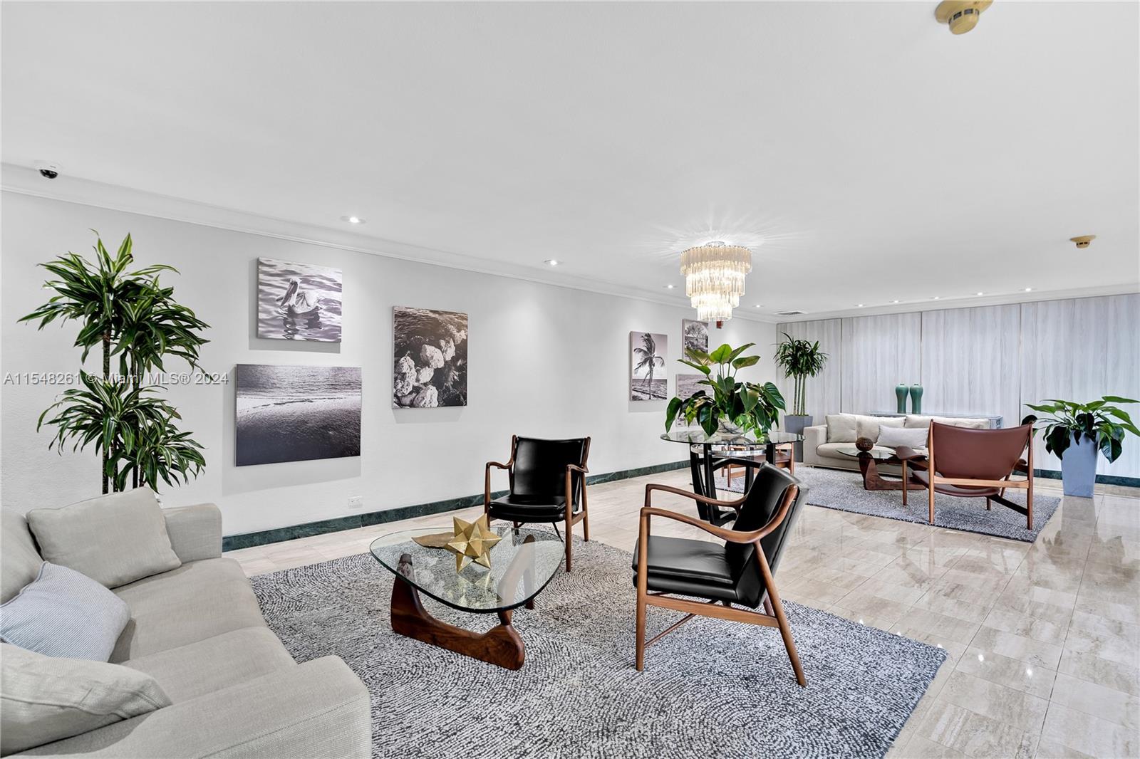 1408 Brickell Bay Dr 811, Miami, Florida 33131, 2 Bedrooms Bedrooms, ,2 BathroomsBathrooms,Residentiallease,For Rent,1408 Brickell Bay Dr 811,A11548261