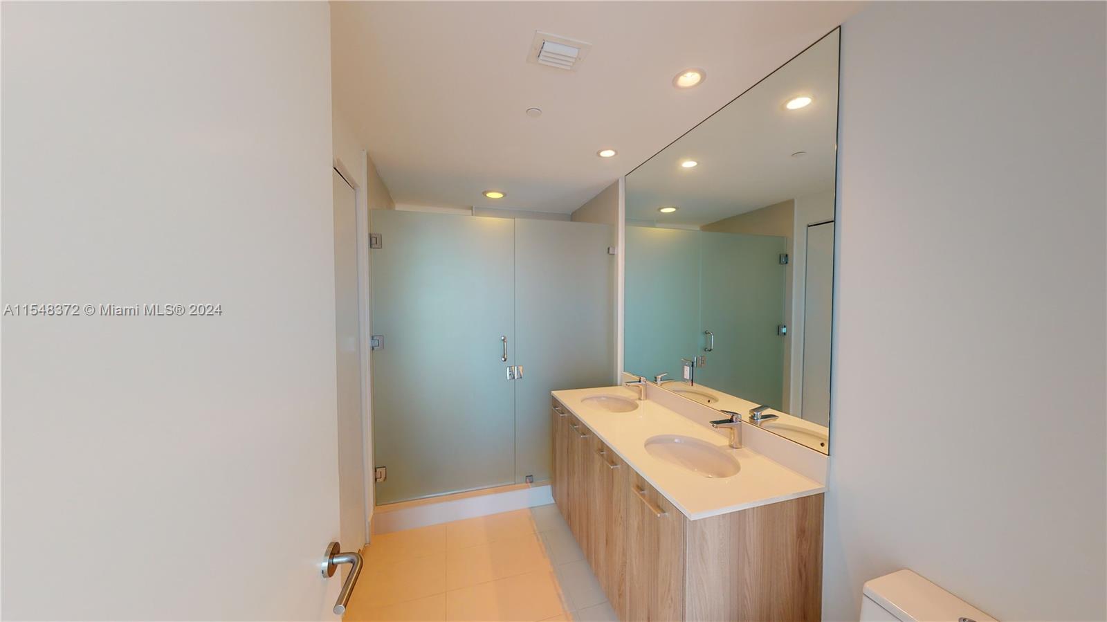 501 NE 31st St 3702, Miami, Florida 33137, 1 Bedroom Bedrooms, ,1 BathroomBathrooms,Residential,For Sale,501 NE 31st St 3702,A11548372