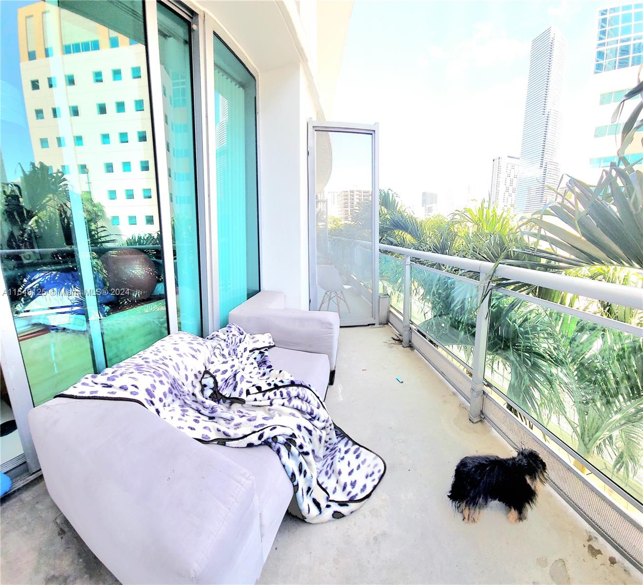 350 Miami Ave, Miami, FL, 33130 United States, 2 Bedrooms Bedrooms, ,2 BathroomsBathrooms,Residential,For Sale,Miami Ave,A11549125