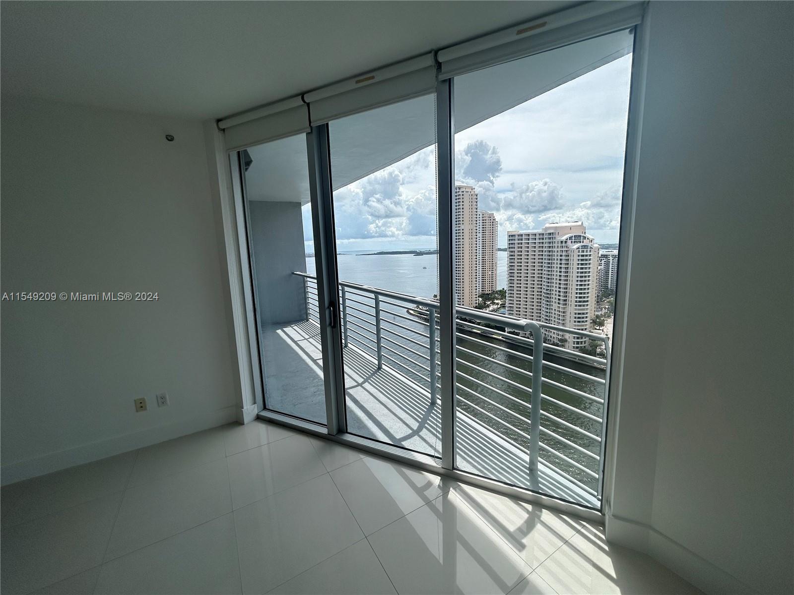 325 Biscayne Blvd, Miami, FL, 33131 United States, 1 Bedroom Bedrooms, ,1 BathroomBathrooms,Residential,For Sale,Biscayne Blvd,A11549209