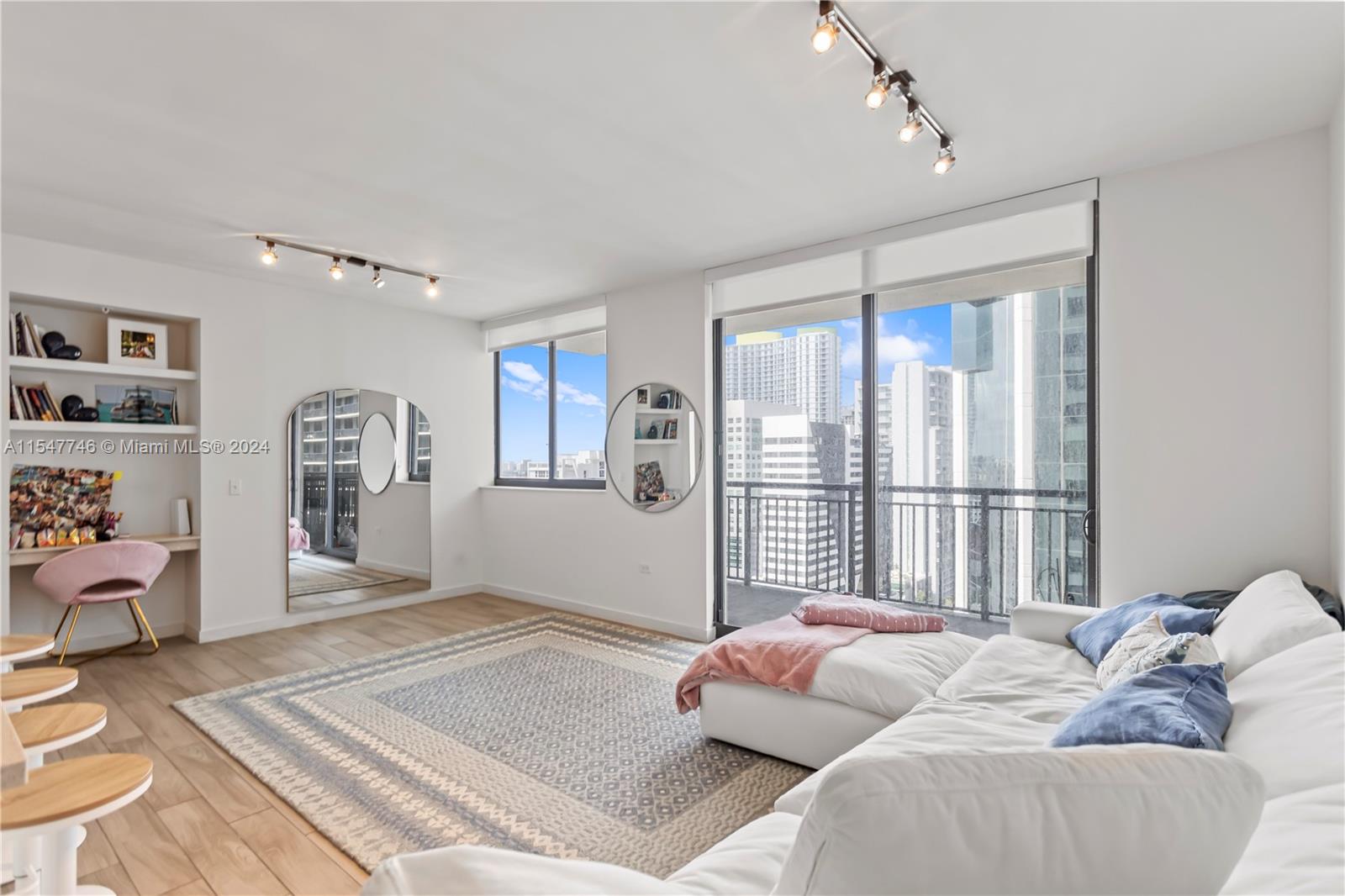 999 SW 1st Ave 2214, Miami, Florida 33130, 2 Bedrooms Bedrooms, ,2 BathroomsBathrooms,Residential,For Sale,999 SW 1st Ave 2214,A11547746