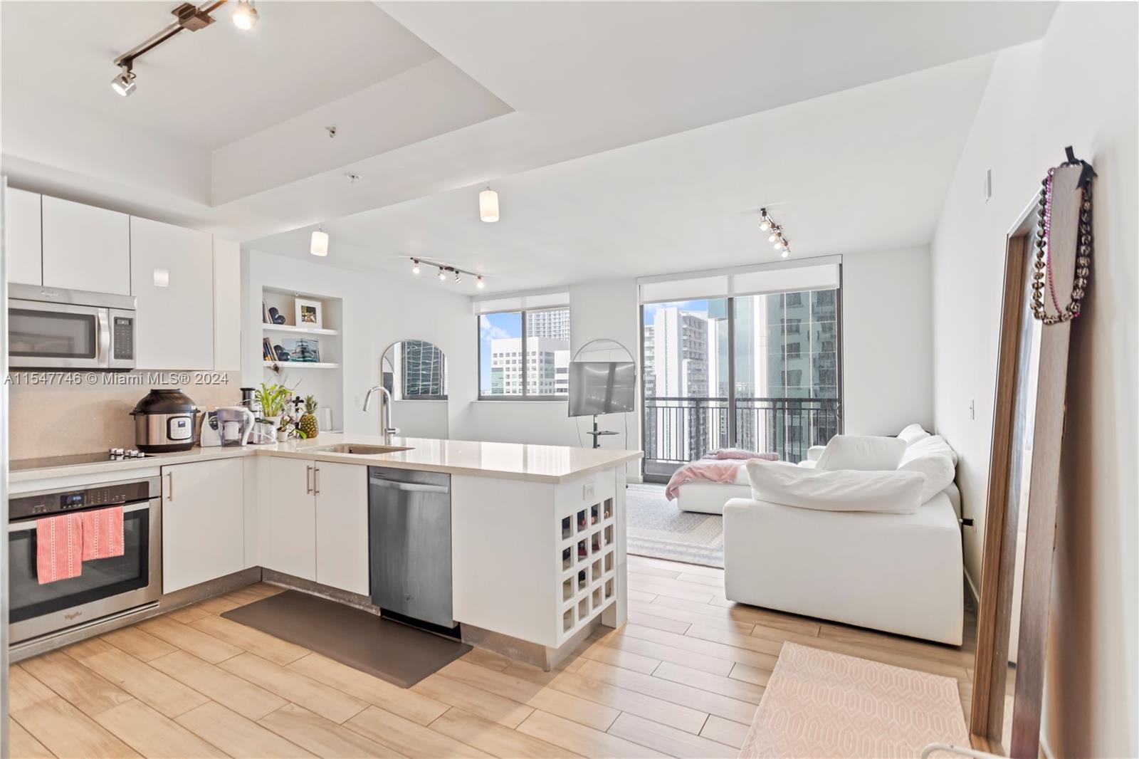 999 SW 1st Ave 2214, Miami, Florida 33130, 2 Bedrooms Bedrooms, ,2 BathroomsBathrooms,Residential,For Sale,999 SW 1st Ave 2214,A11547746
