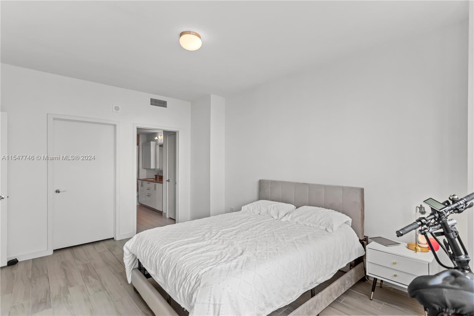 999 SW 1st Ave 2214, Miami, Florida 33130, 2 Bedrooms Bedrooms, ,2 BathroomsBathrooms,Residential,For Sale,999 SW 1st Ave 2214,A11547746