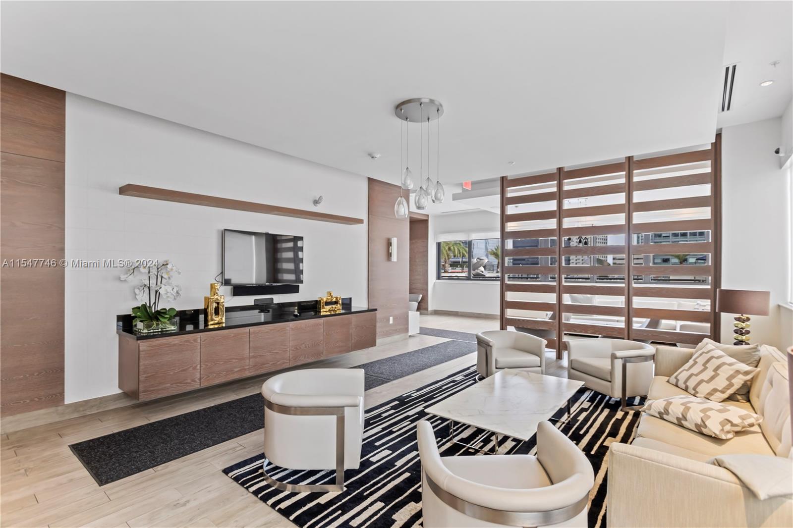 999 SW 1st Ave 2214, Miami, Florida 33130, 2 Bedrooms Bedrooms, ,2 BathroomsBathrooms,Residential,For Sale,999 SW 1st Ave 2214,A11547746