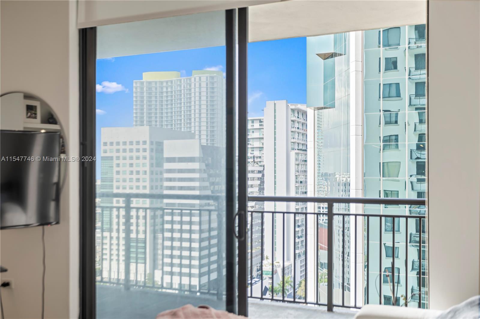 999 SW 1st Ave 2214, Miami, Florida 33130, 2 Bedrooms Bedrooms, ,2 BathroomsBathrooms,Residential,For Sale,999 SW 1st Ave 2214,A11547746