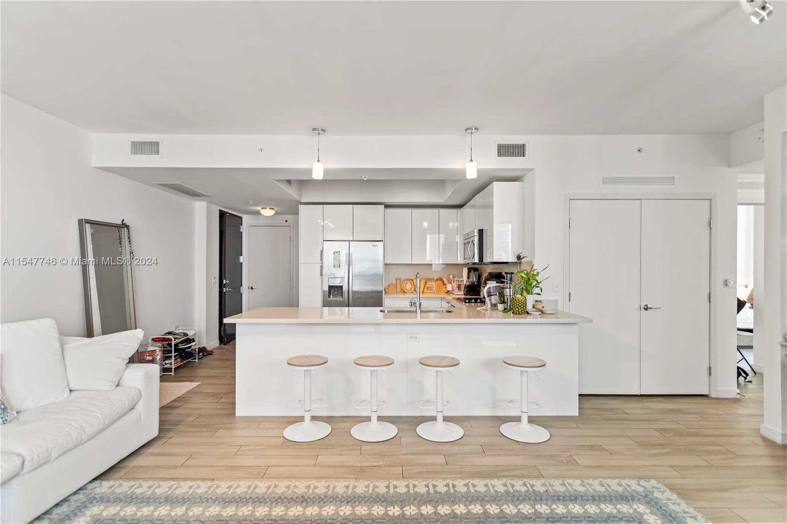 999 SW 1st Ave 2214, Miami, Florida 33130, 2 Bedrooms Bedrooms, ,2 BathroomsBathrooms,Residential,For Sale,999 SW 1st Ave 2214,A11547746