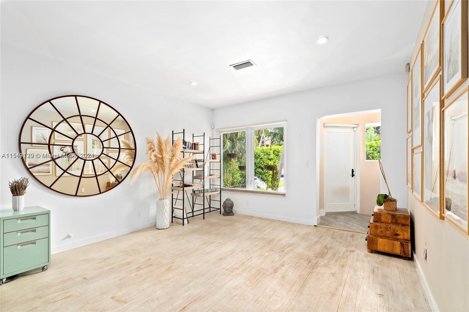 5120 Cherokee Ave, Miami Beach, Florida 33140, 3 Bedrooms Bedrooms, ,2 BathroomsBathrooms,Residentiallease,For Rent,5120 Cherokee Ave,A11549129