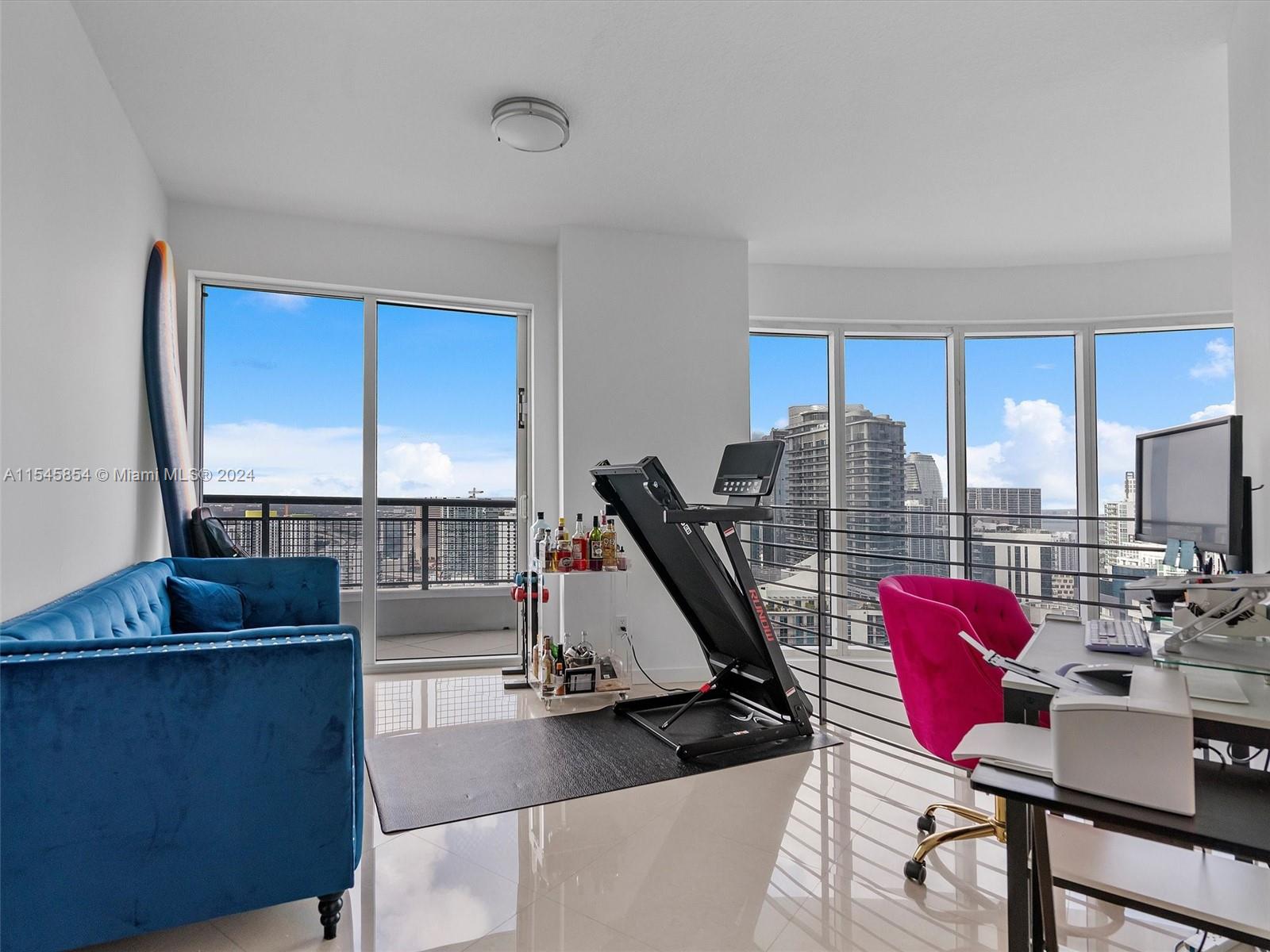 60 SW 13th St 5018, Miami, Florida 33130, 3 Bedrooms Bedrooms, ,3 BathroomsBathrooms,Residential,For Sale,60 SW 13th St 5018,A11545854