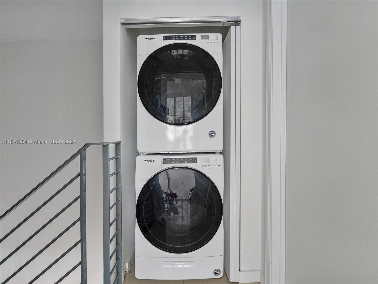 60 SW 13th St 5018, Miami, Florida 33130, 3 Bedrooms Bedrooms, ,3 BathroomsBathrooms,Residential,For Sale,60 SW 13th St 5018,A11545854