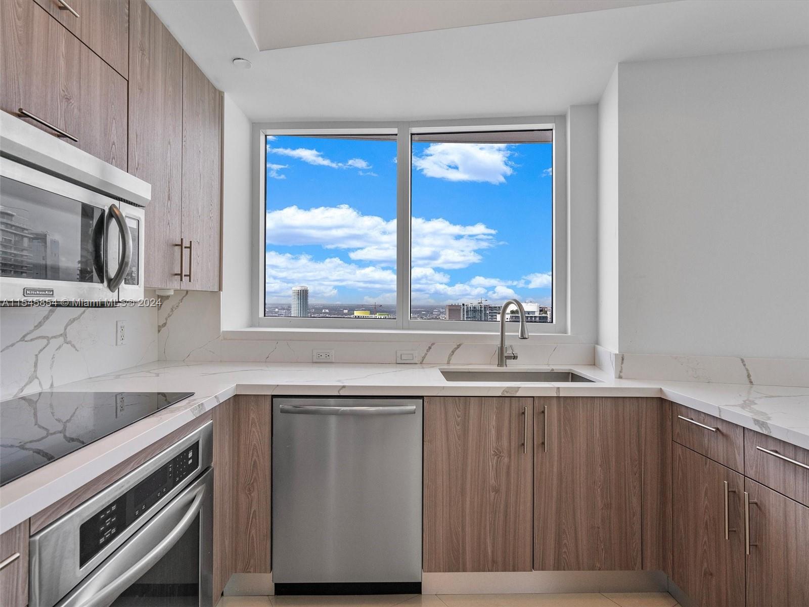 60 SW 13th St 5018, Miami, Florida 33130, 3 Bedrooms Bedrooms, ,3 BathroomsBathrooms,Residential,For Sale,60 SW 13th St 5018,A11545854