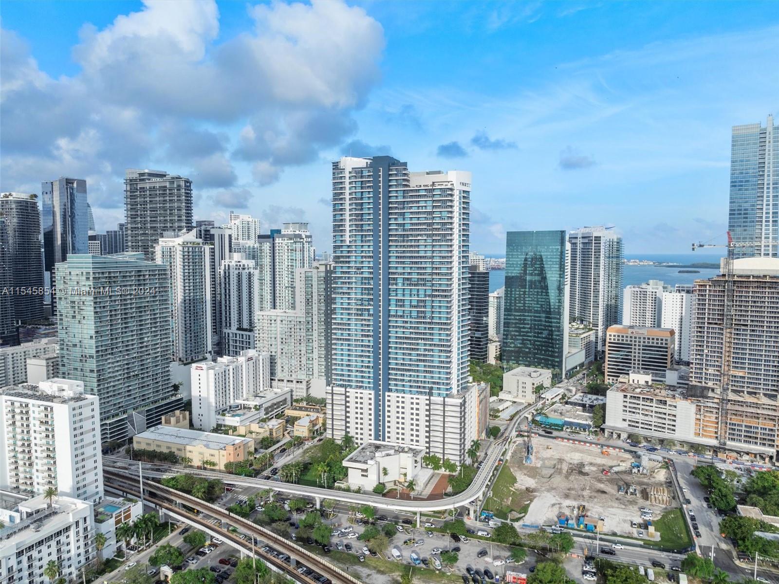 60 SW 13th St 5018, Miami, Florida 33130, 3 Bedrooms Bedrooms, ,3 BathroomsBathrooms,Residential,For Sale,60 SW 13th St 5018,A11545854