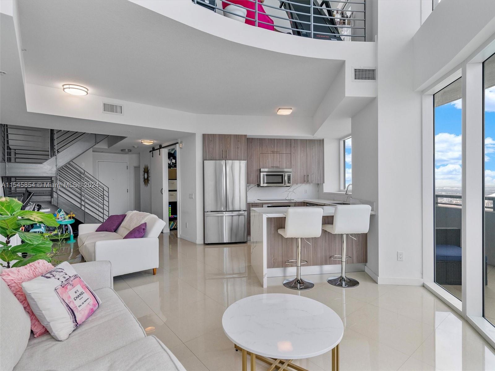 60 SW 13th St 5018, Miami, Florida 33130, 3 Bedrooms Bedrooms, ,3 BathroomsBathrooms,Residential,For Sale,60 SW 13th St 5018,A11545854