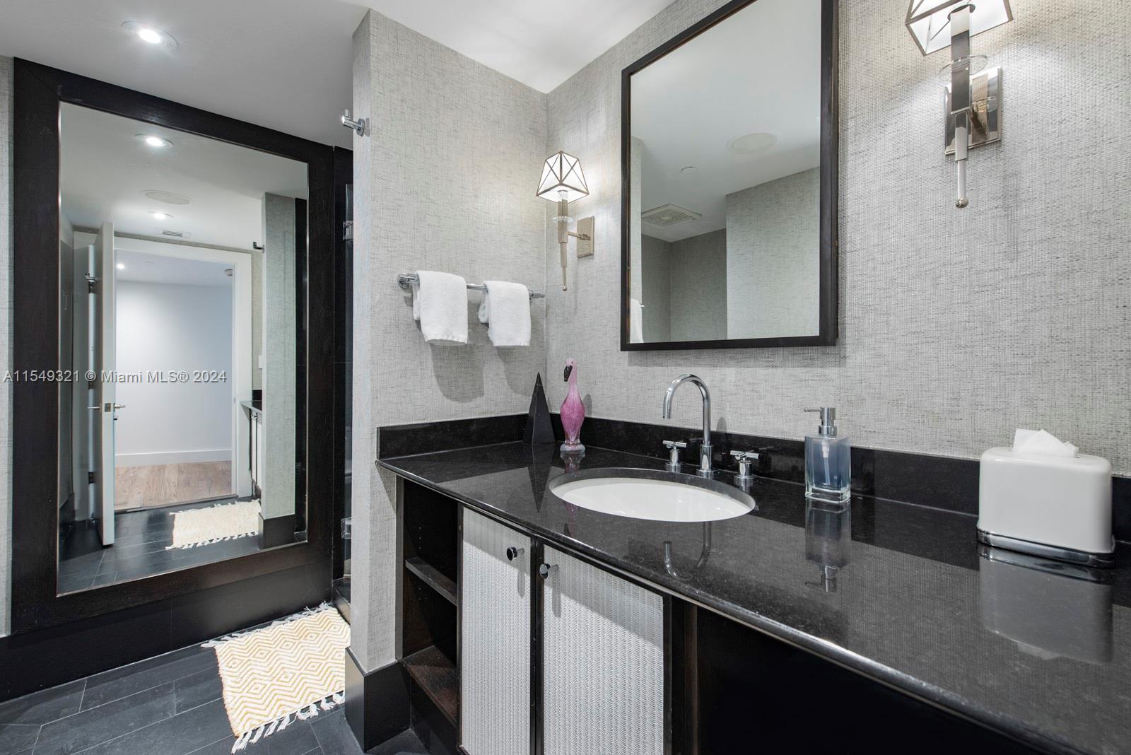 101 20th St 2108, Miami Beach, Florida 33139, 2 Bedrooms Bedrooms, ,2 BathroomsBathrooms,Residential,For Sale,101 20th St 2108,A11549321