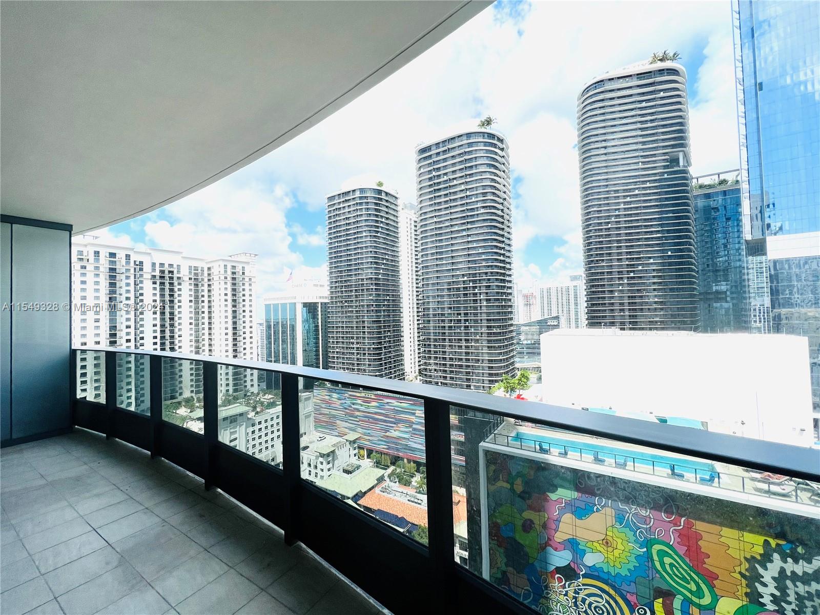 1000 Brickell Plz 2614, Miami, Florida 33131, 1 Bedroom Bedrooms, ,1 BathroomBathrooms,Residential,For Sale,1000 Brickell Plz 2614,A11549328