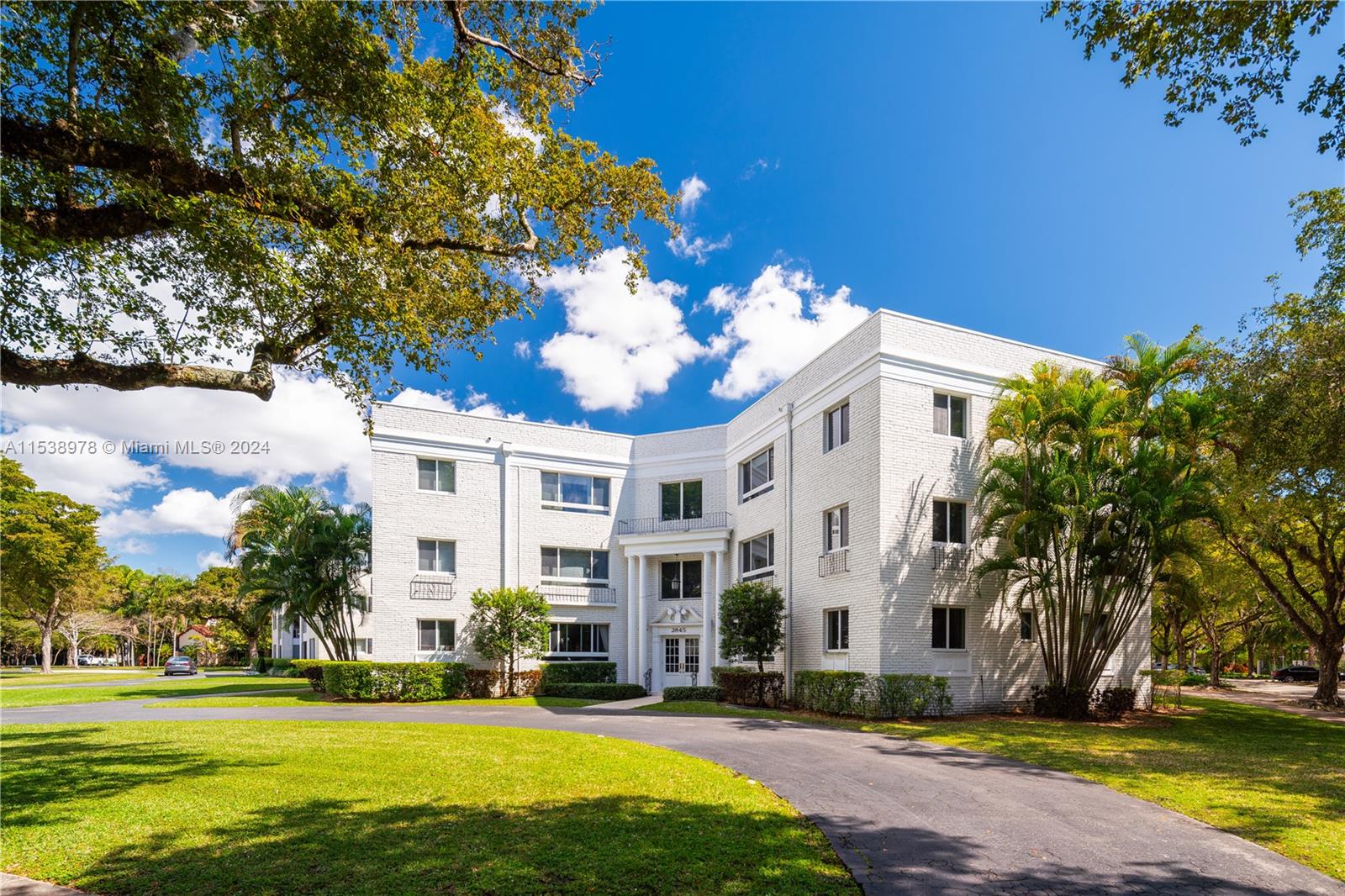 2845  Granada Blvd #2A For Sale A11538978, FL