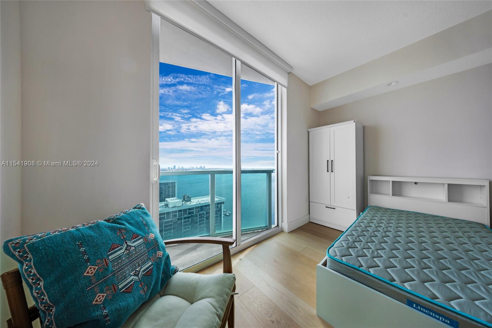 2101 Brickell Ave, Miami, FL, 33129 United States, 3 Bedrooms Bedrooms, ,3 BathroomsBathrooms,Residential,For Sale,Brickell Ave,A11541908