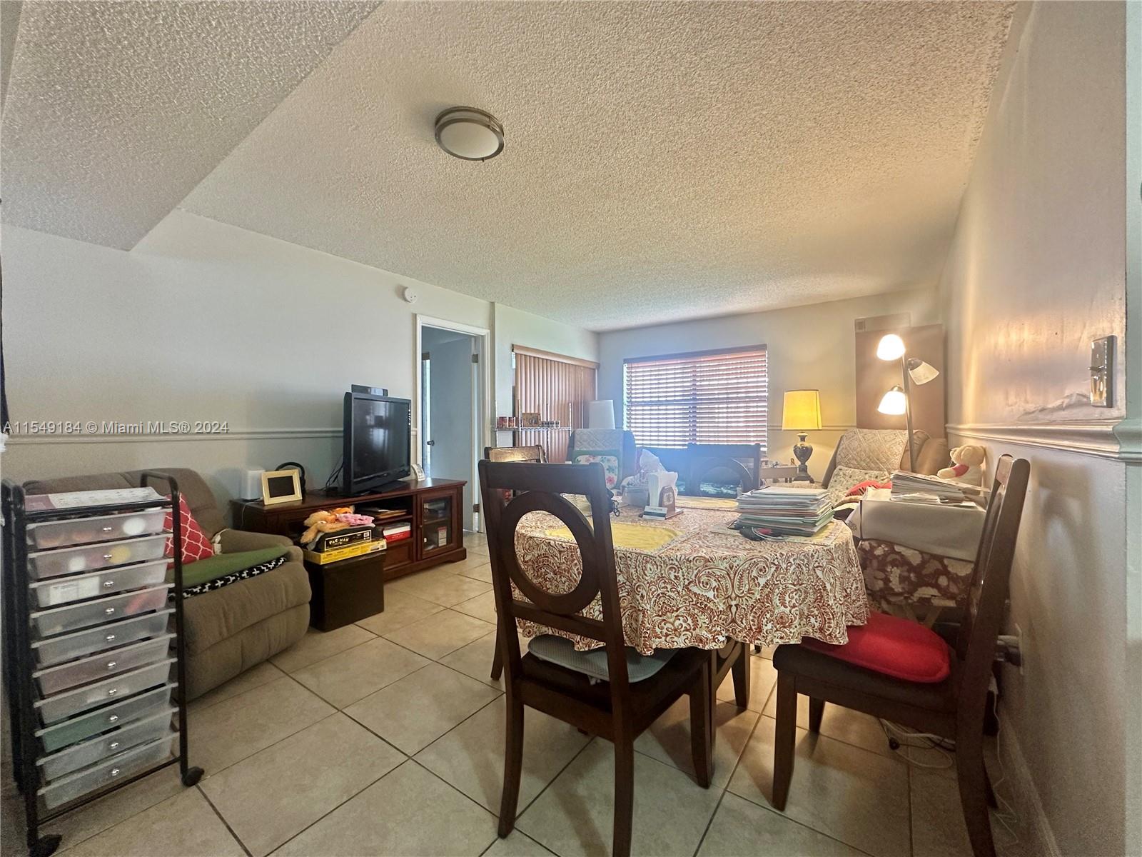 2740 63rd Pl, Hialeah, FL, 33016 United States, 2 Bedrooms Bedrooms, ,2 BathroomsBathrooms,Residential,For Sale,63rd Pl,A11549184