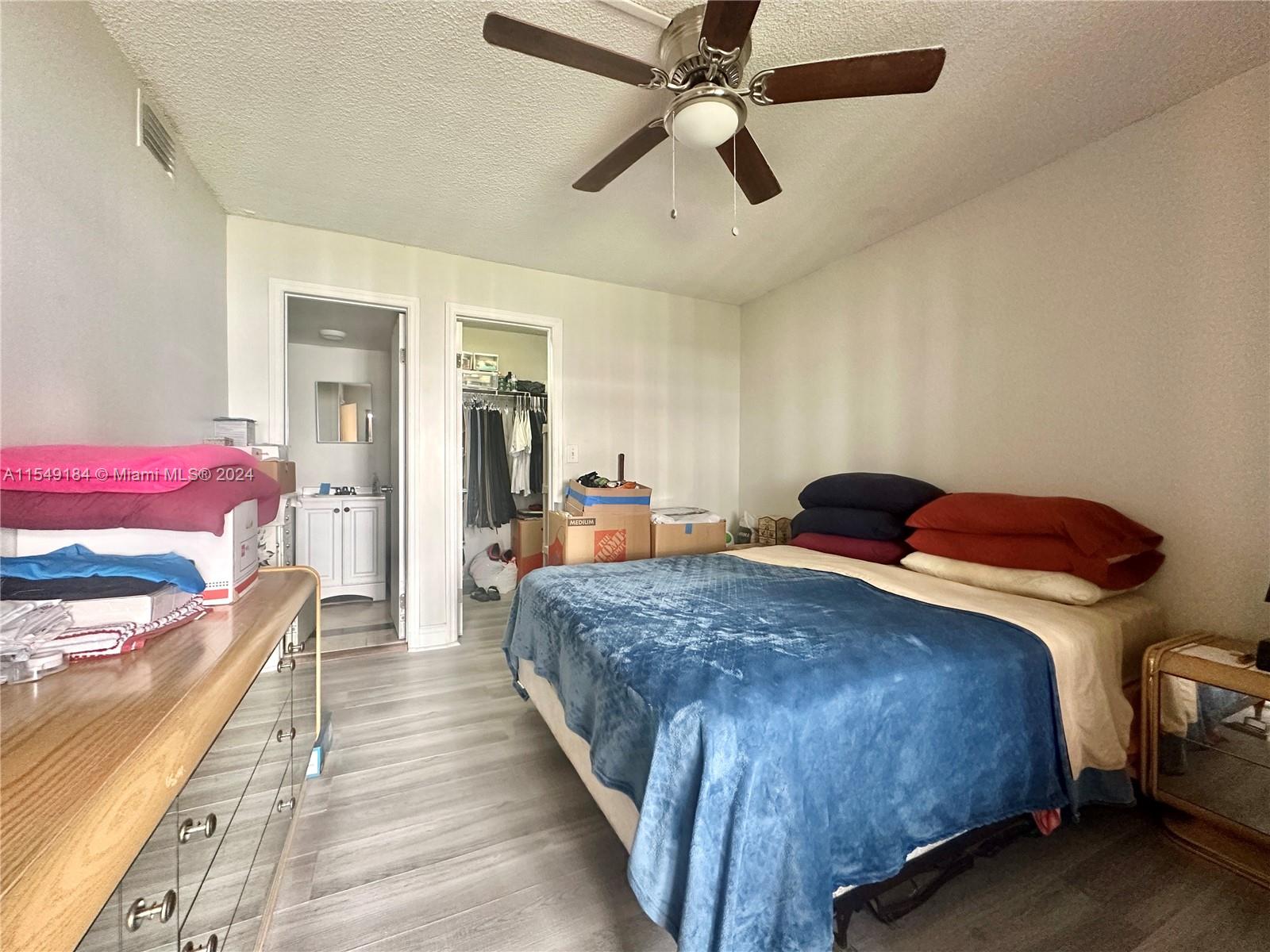 2740 63rd Pl, Hialeah, FL, 33016 United States, 2 Bedrooms Bedrooms, ,2 BathroomsBathrooms,Residential,For Sale,63rd Pl,A11549184
