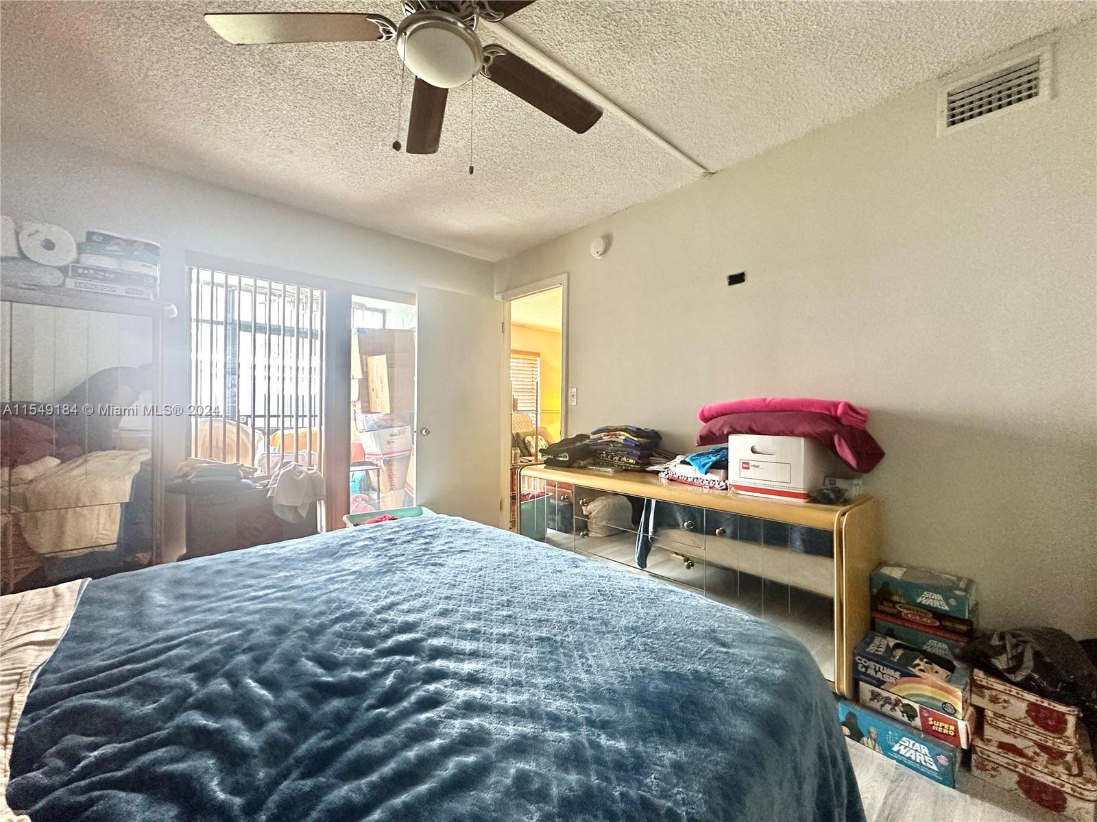 2740 W 63rd Pl 12-25, Hialeah, Florida 33016, 2 Bedrooms Bedrooms, ,2 BathroomsBathrooms,Residential,For Sale,2740 W 63rd Pl 12-25,A11549184