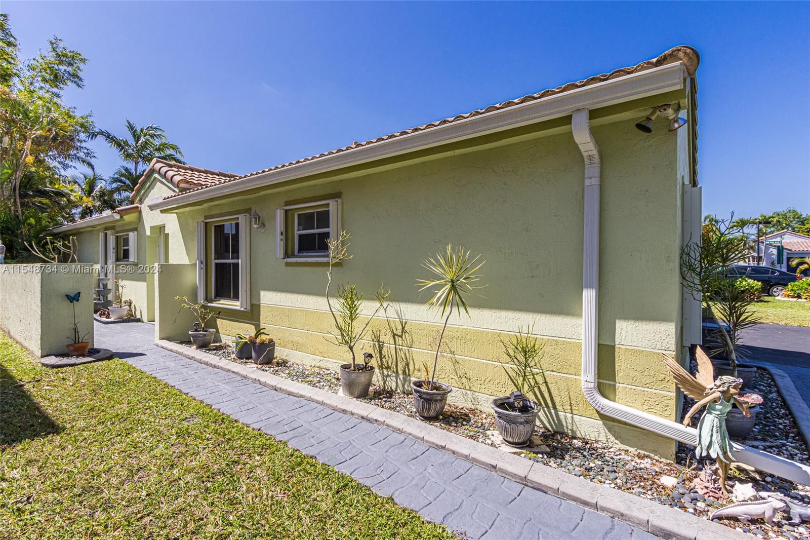 19270 22nd St, Pembroke Pines, FL, 33029 United States, 3 Bedrooms Bedrooms, ,2 BathroomsBathrooms,Residential,For Sale,22nd St,A11548734