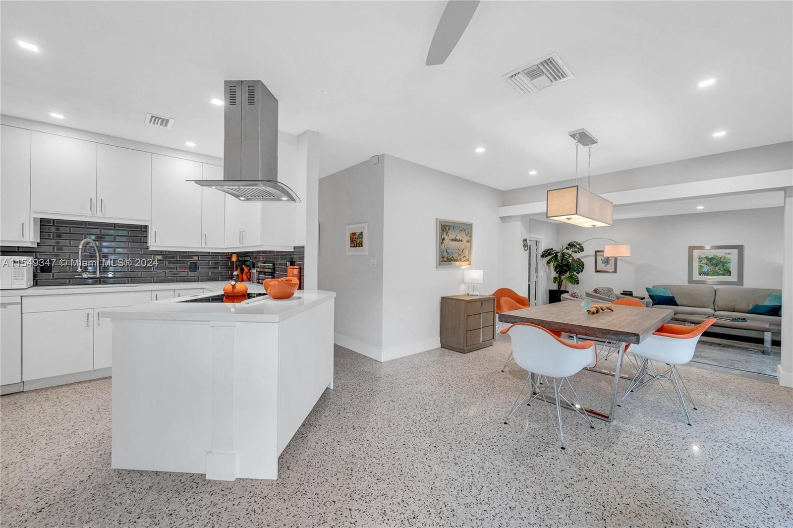 1736 17th Ave, Fort Lauderdale, FL, 33305 United States, 2 Bedrooms Bedrooms, ,2 BathroomsBathrooms,Residential,For Sale,17th Ave,A11549347