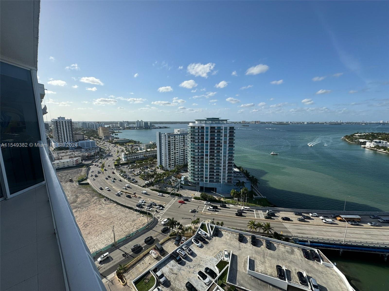 7601 E Treasure Dr PH116, North Bay Village, Florida 33141, 2 Bedrooms Bedrooms, ,2 BathroomsBathrooms,Residentiallease,For Rent,7601 E Treasure Dr PH116,A11549382