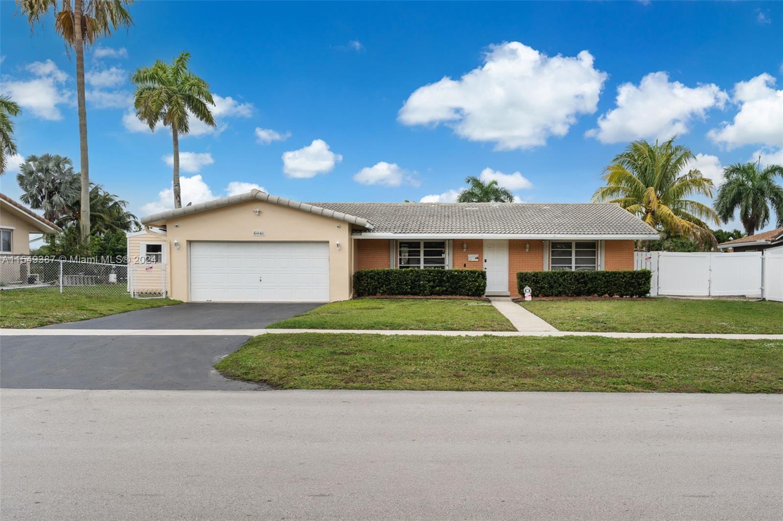 6041 16th St, Plantation, FL, 33317 United States, 3 Bedrooms Bedrooms, ,2 BathroomsBathrooms,Residential,For Sale,16th St,A11549387