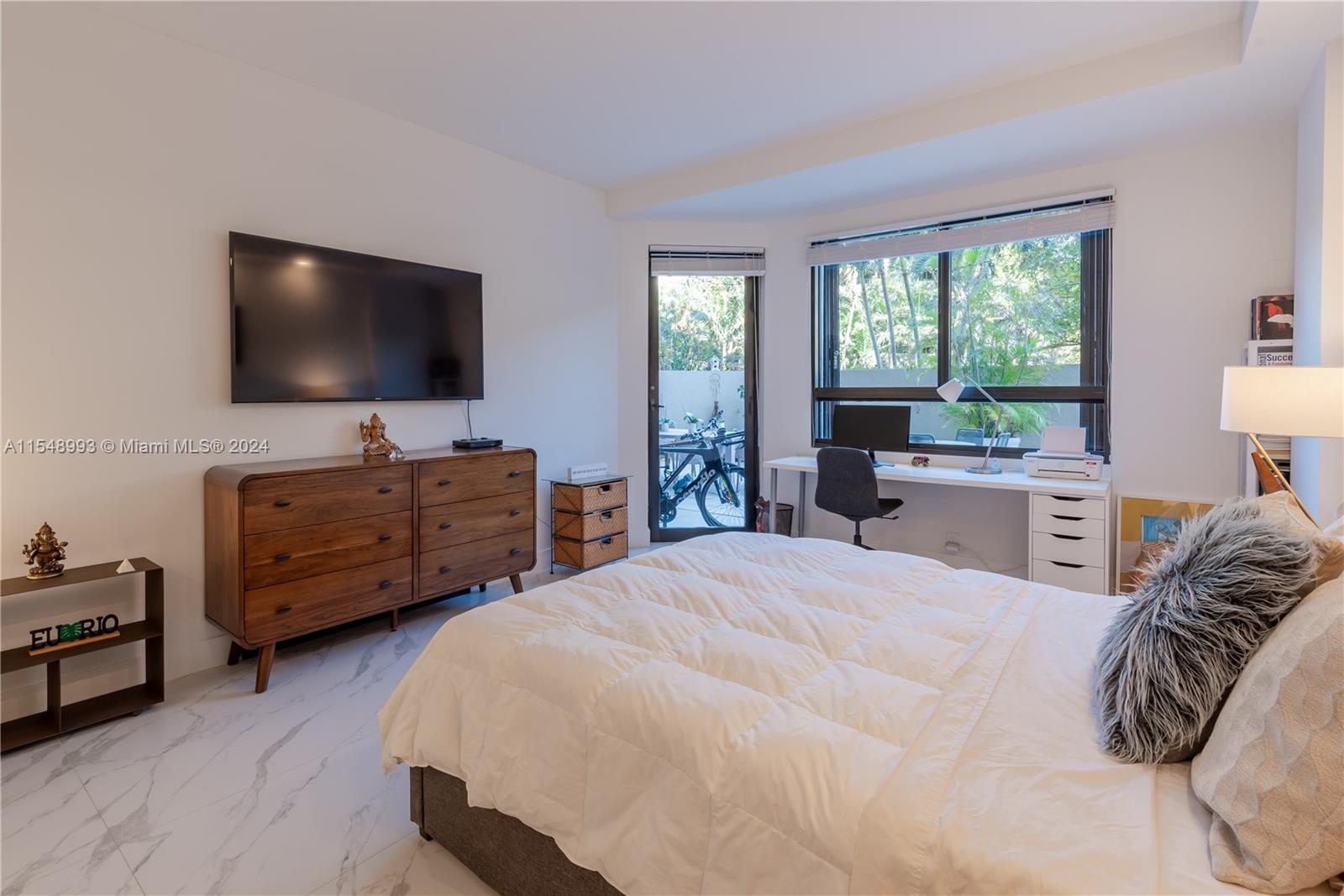 151 Crandon Blvd 122, Key Biscayne, Florida 33149, 2 Bedrooms Bedrooms, ,2 BathroomsBathrooms,Residential,For Sale,151 Crandon Blvd 122,A11548993
