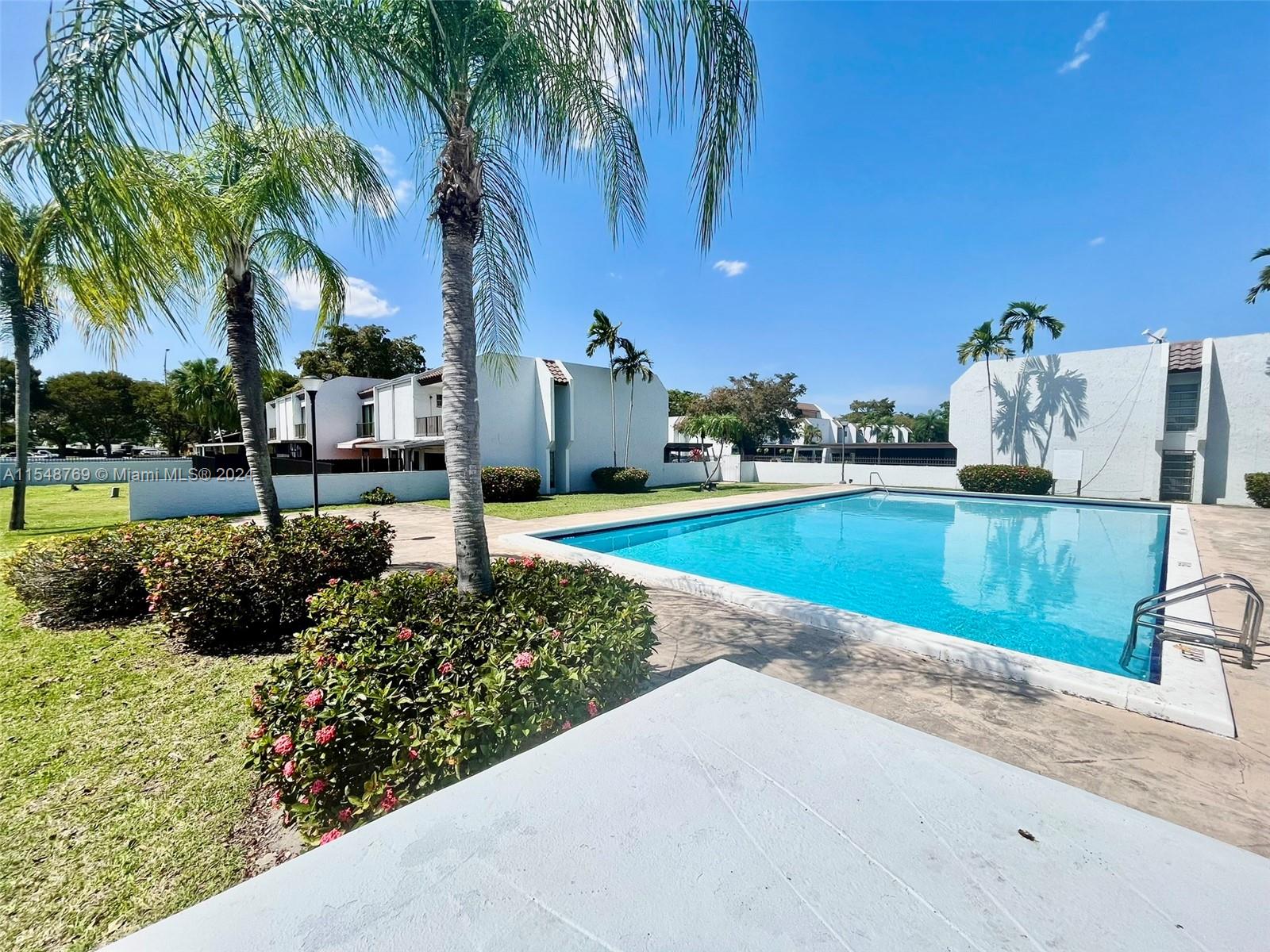 6512 Kendale Lakes Dr, Miami, FL, 33183 United States, 3 Bedrooms Bedrooms, ,3 BathroomsBathrooms,Residential,For Sale,Kendale Lakes Dr,A11548769