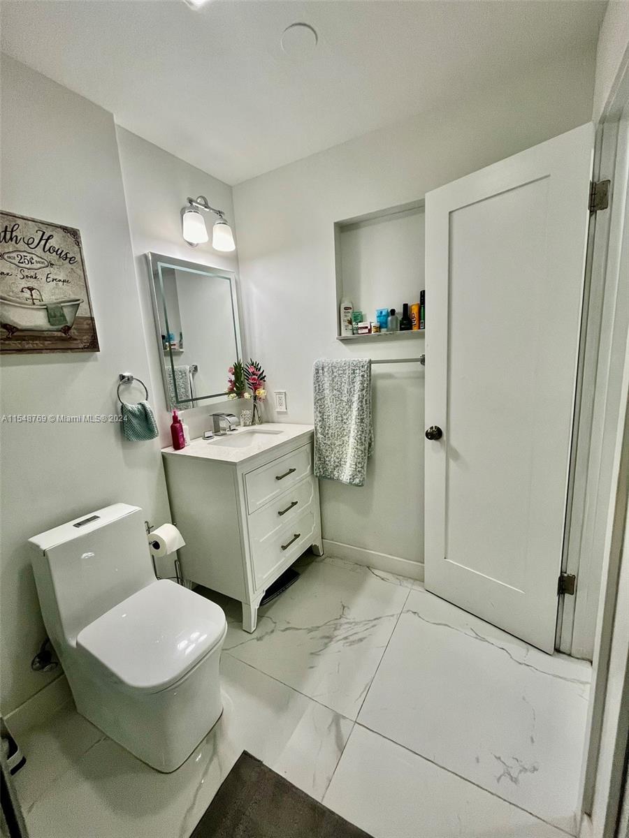 6512 Kendale Lakes Dr 902, Miami, Florida 33183, 3 Bedrooms Bedrooms, ,3 BathroomsBathrooms,Residential,For Sale,6512 Kendale Lakes Dr 902,A11548769