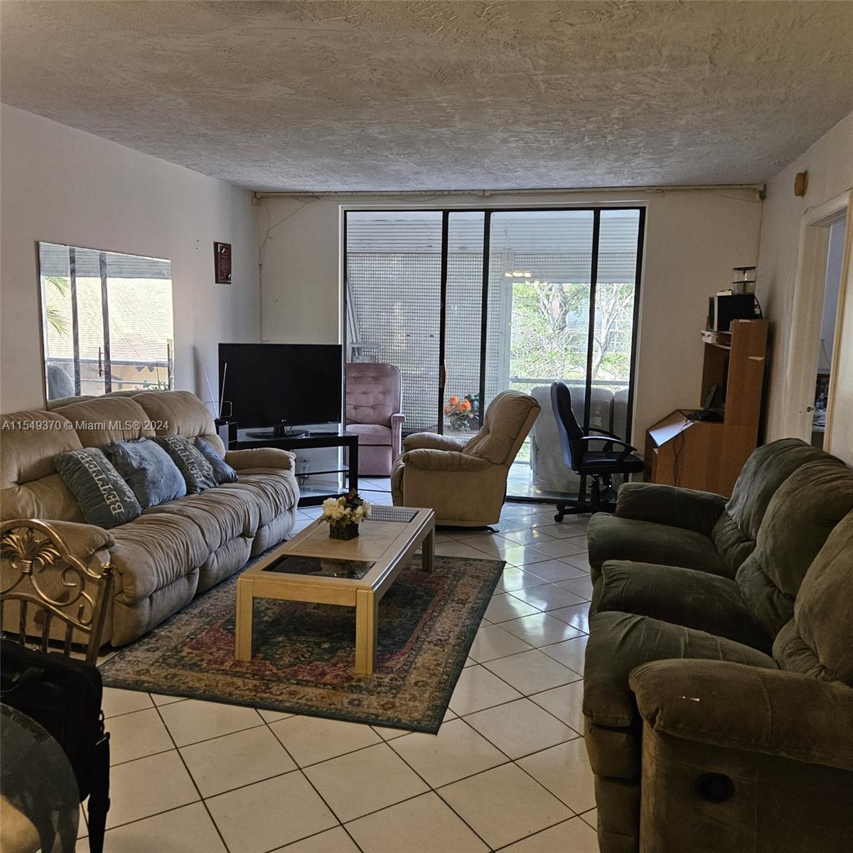 2851 Somerset Dr, Lauderdale Lakes, FL, 33311 United States, 2 Bedrooms Bedrooms, ,2 BathroomsBathrooms,Residential,For Sale,Somerset Dr,A11549370