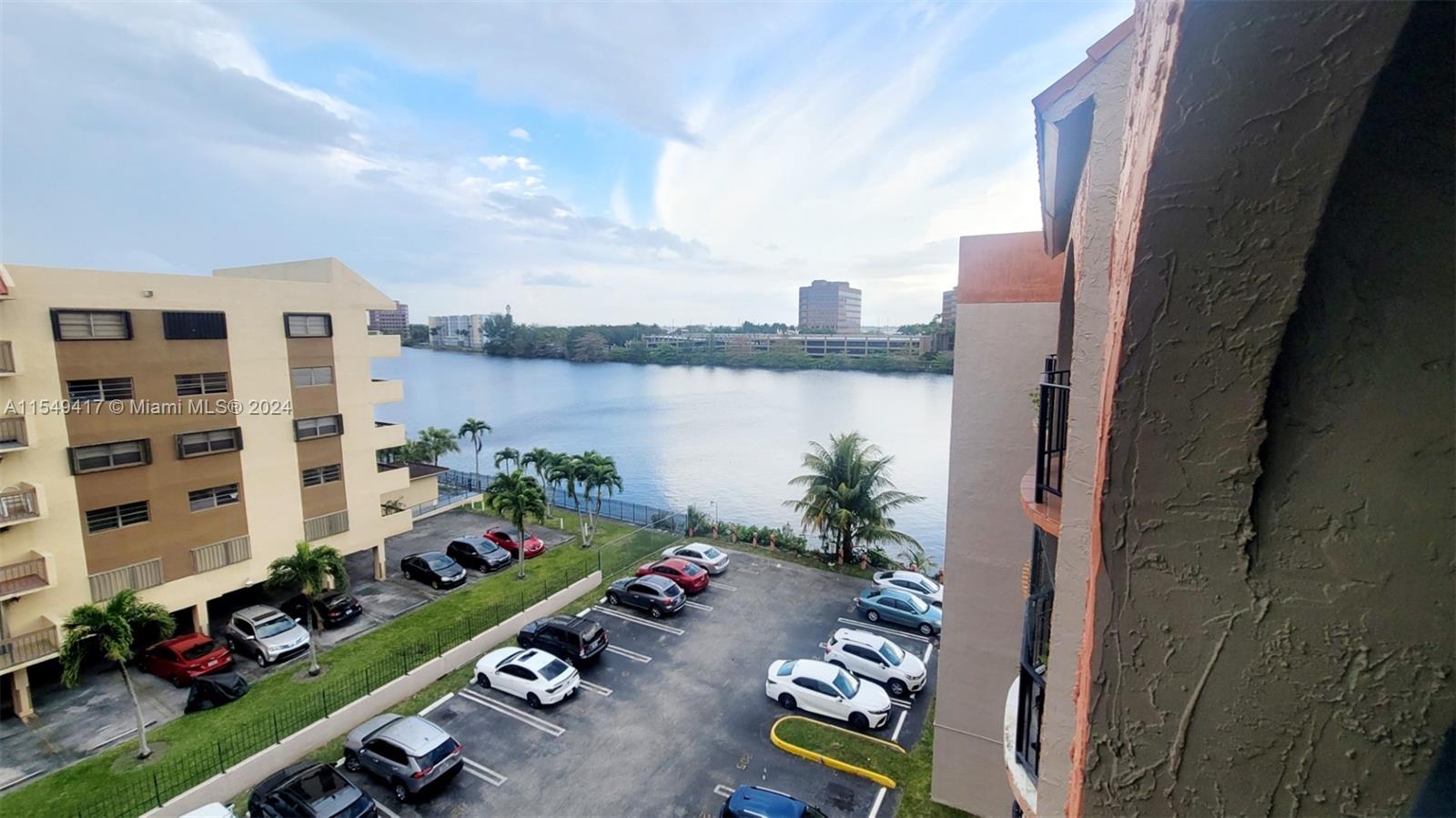 5201 NW 7th St 610, Miami, Florida 33126, 1 Bedroom Bedrooms, ,1 BathroomBathrooms,Residential,For Sale,5201 NW 7th St 610,A11549417