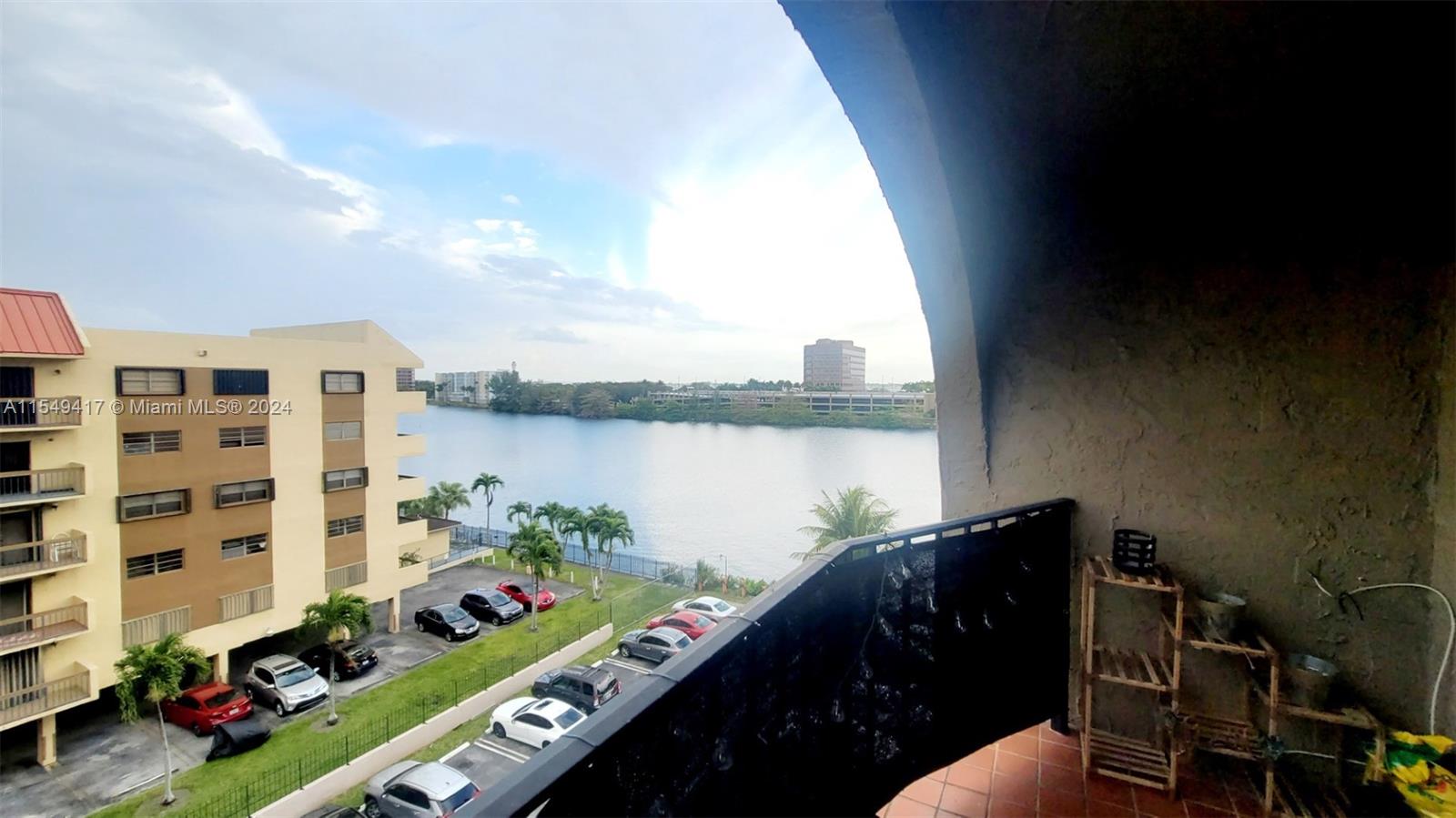 5201 7th St, Miami, FL, 33126 United States, 1 Bedroom Bedrooms, ,1 BathroomBathrooms,Residential,For Sale,7th St,A11549417