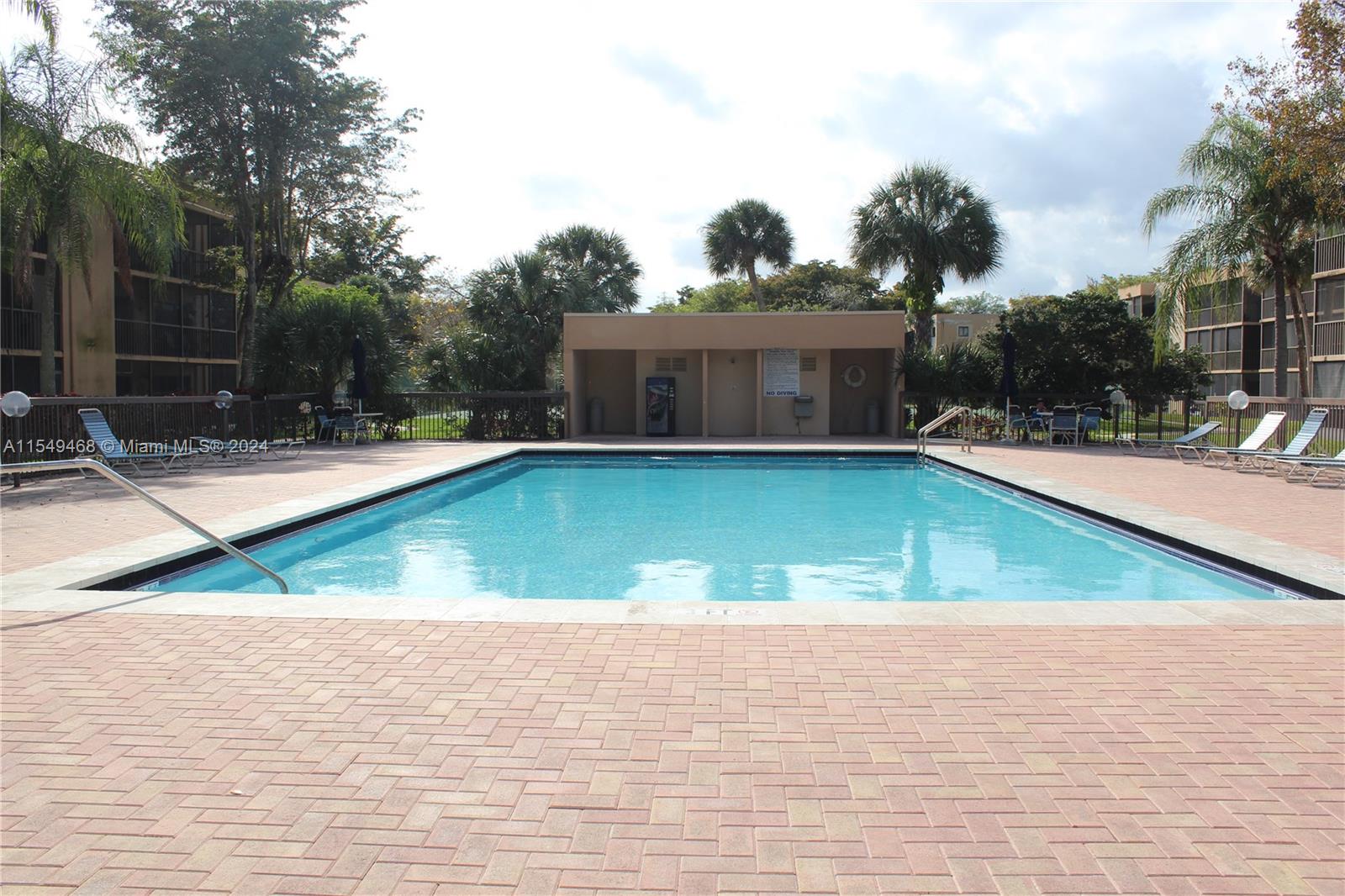 8401 SW 107th Ave 307E, Miami, Florida 33173, 1 Bedroom Bedrooms, ,1 BathroomBathrooms,Residential,For Sale,8401 SW 107th Ave 307E,A11549468