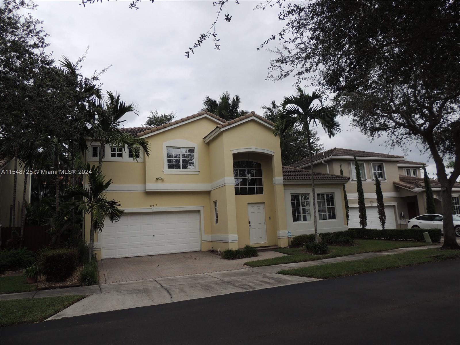 10813 53rd Ln, Doral, FL, 33178 United States, 4 Bedrooms Bedrooms, ,3 BathroomsBathrooms,Residential,For Sale,53rd Ln,A11548725